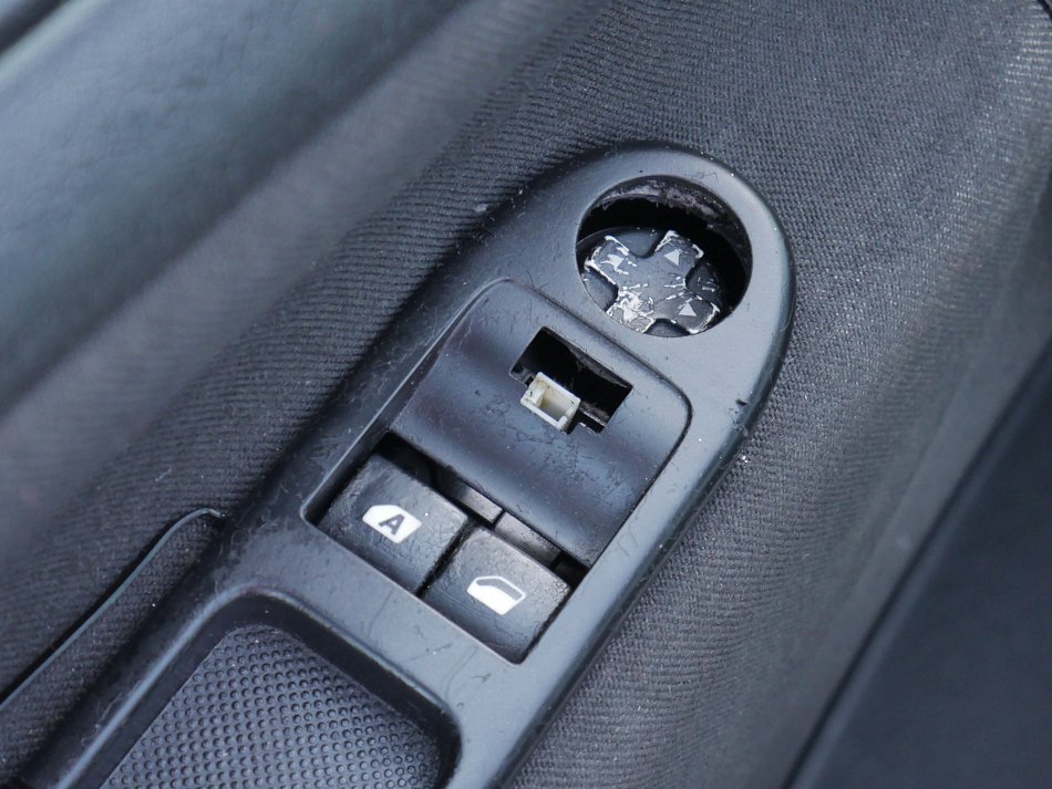Peugeot 207 1.4i 