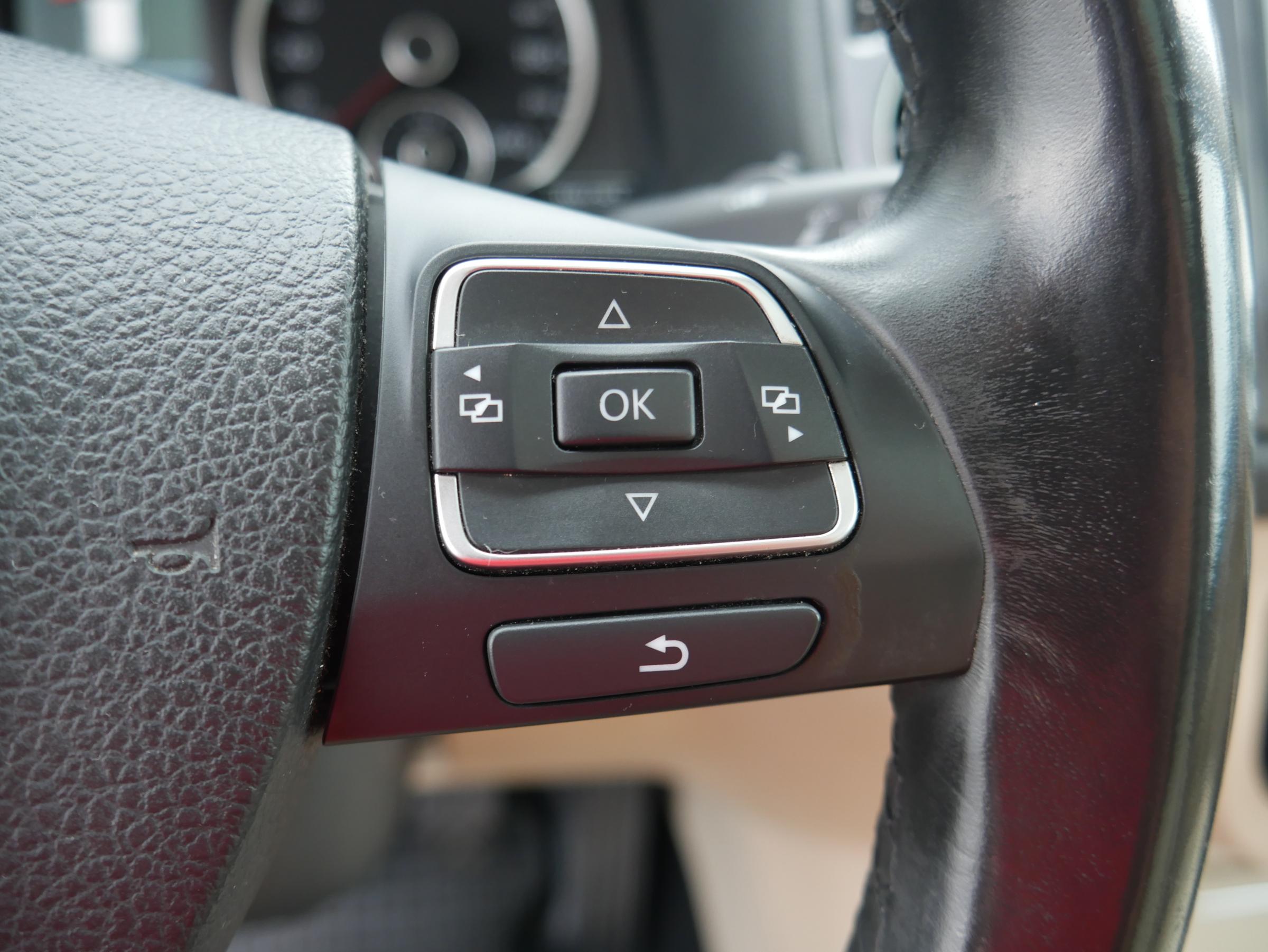 Volkswagen Tiguan, 2012 - pohled č. 15