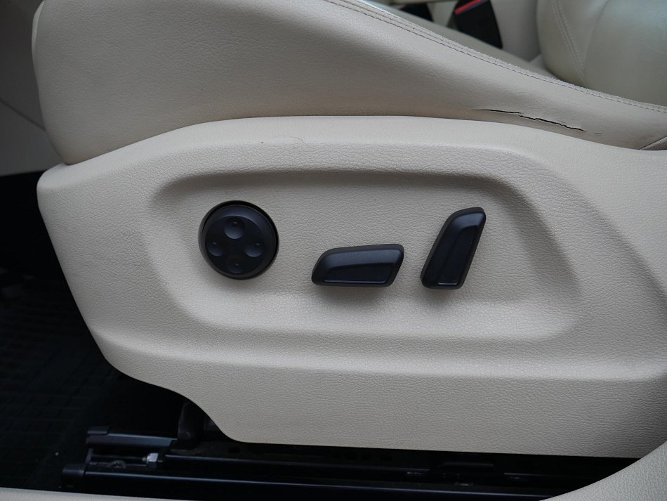 Volkswagen Tiguan 2.0 TDi 