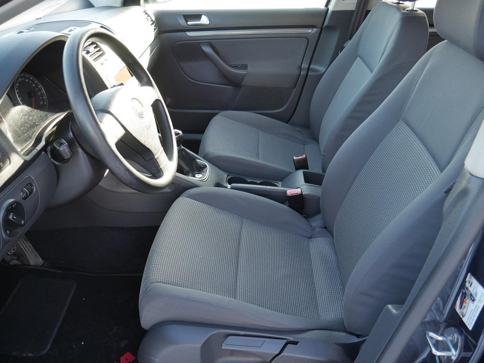 Volkswagen Jetta 1.6i 