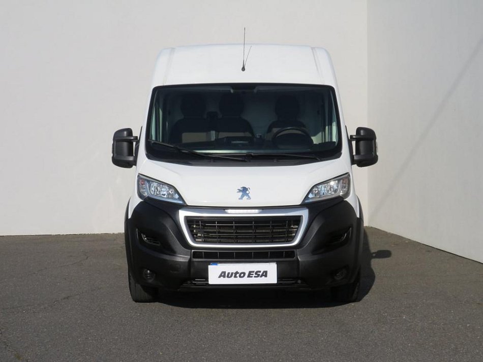 Peugeot Boxer 2.0HDi  L3H2 6míst