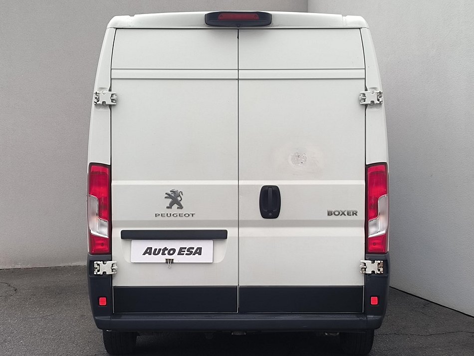 Peugeot Boxer 2.0HDi  L3H2 6míst