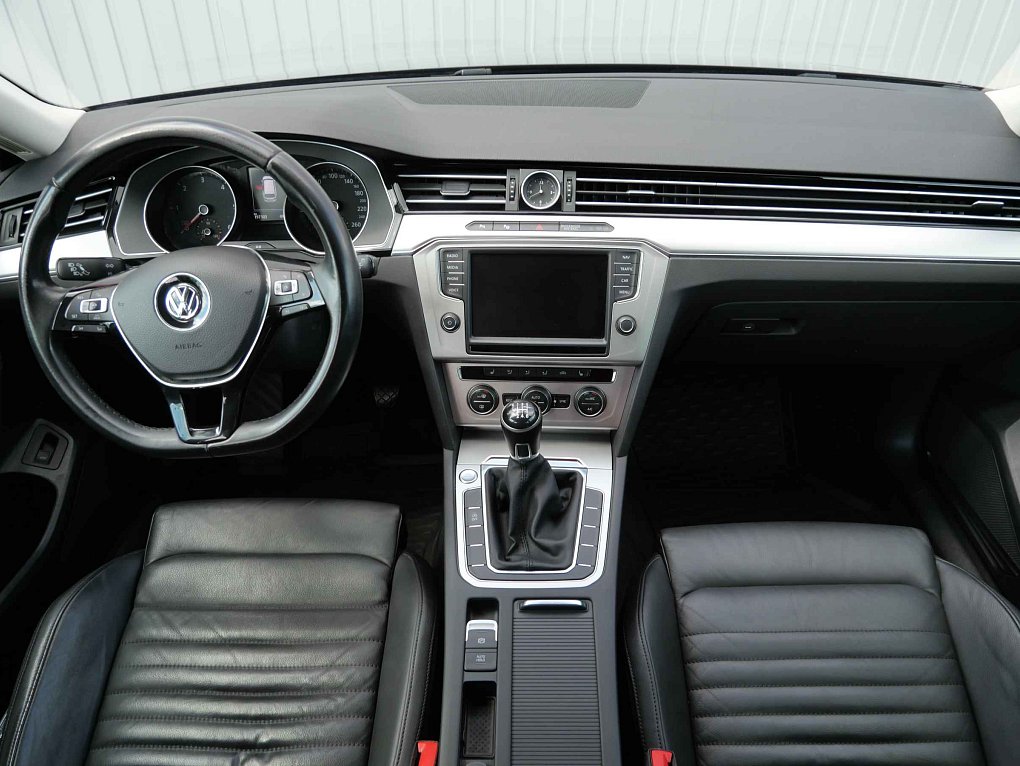 Volkswagen Passat 2.0 TDi 