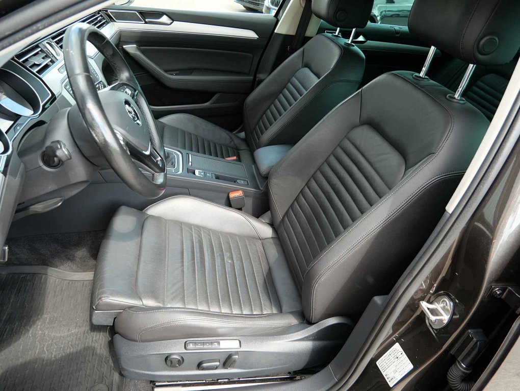 Volkswagen Passat 2.0 TDi 