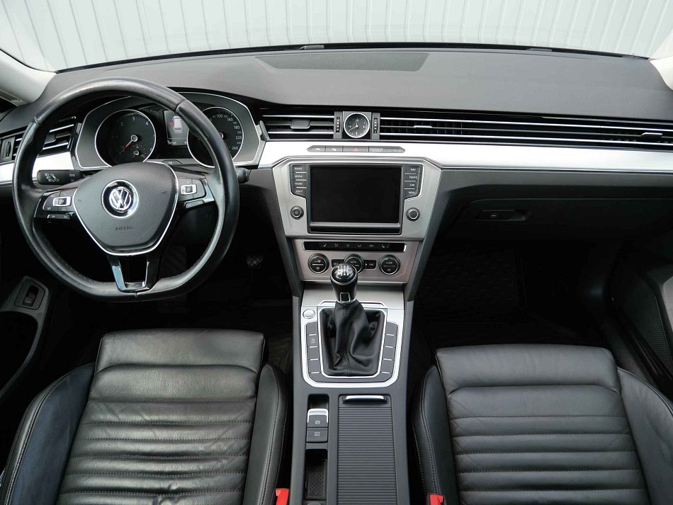 Volkswagen Passat 2.0 TDi 