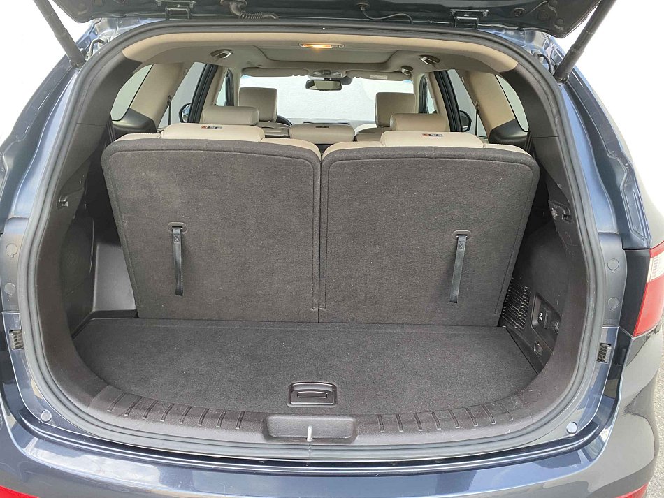 Hyundai Santa Fe 2.2CRDi Luxury 4x4, 7míst