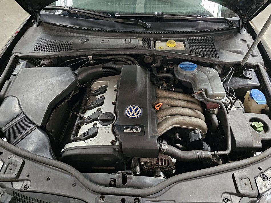Volkswagen Passat 2.0i 