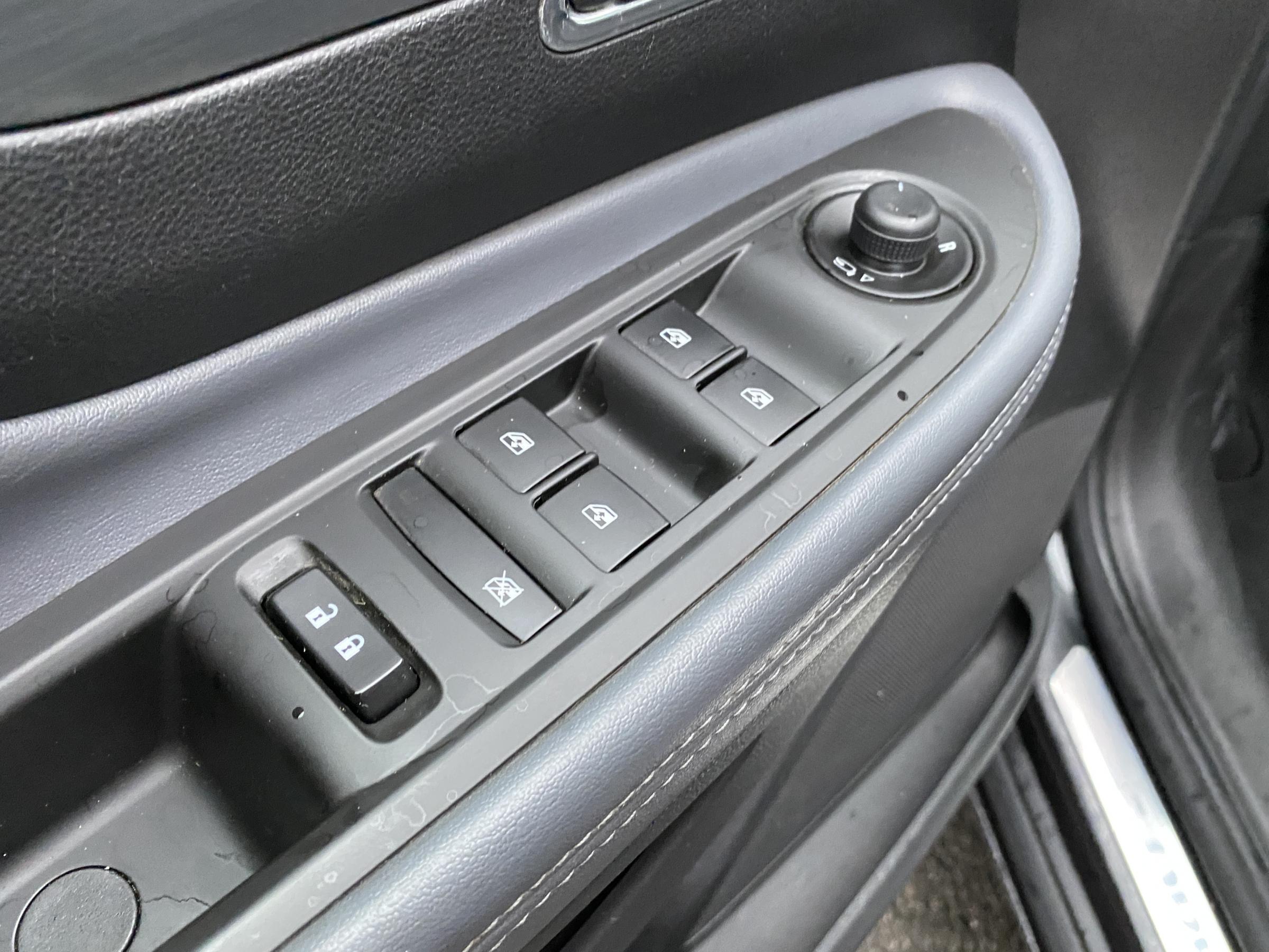 Opel Mokka, 2015 - pohled č. 13