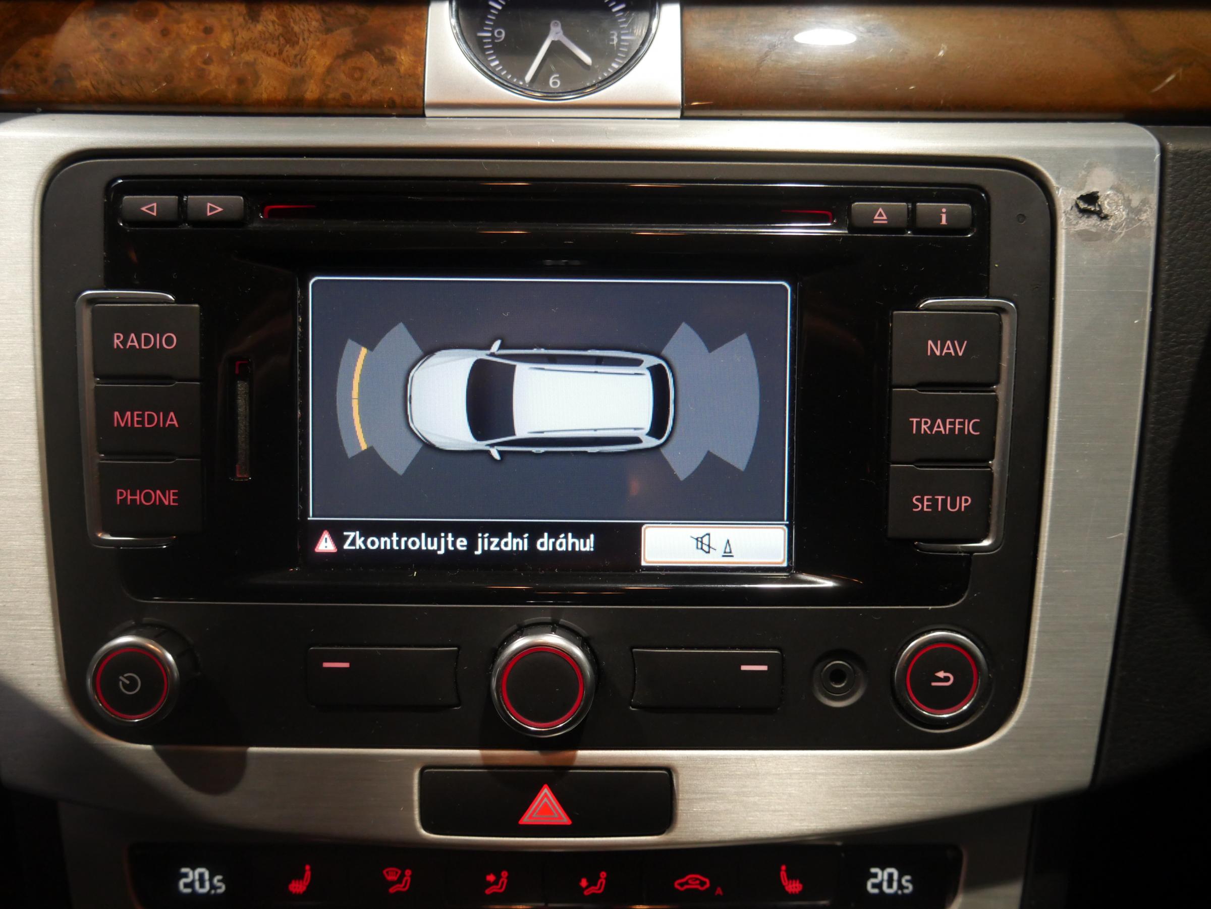 Volkswagen Passat, 2012 - pohled č. 16