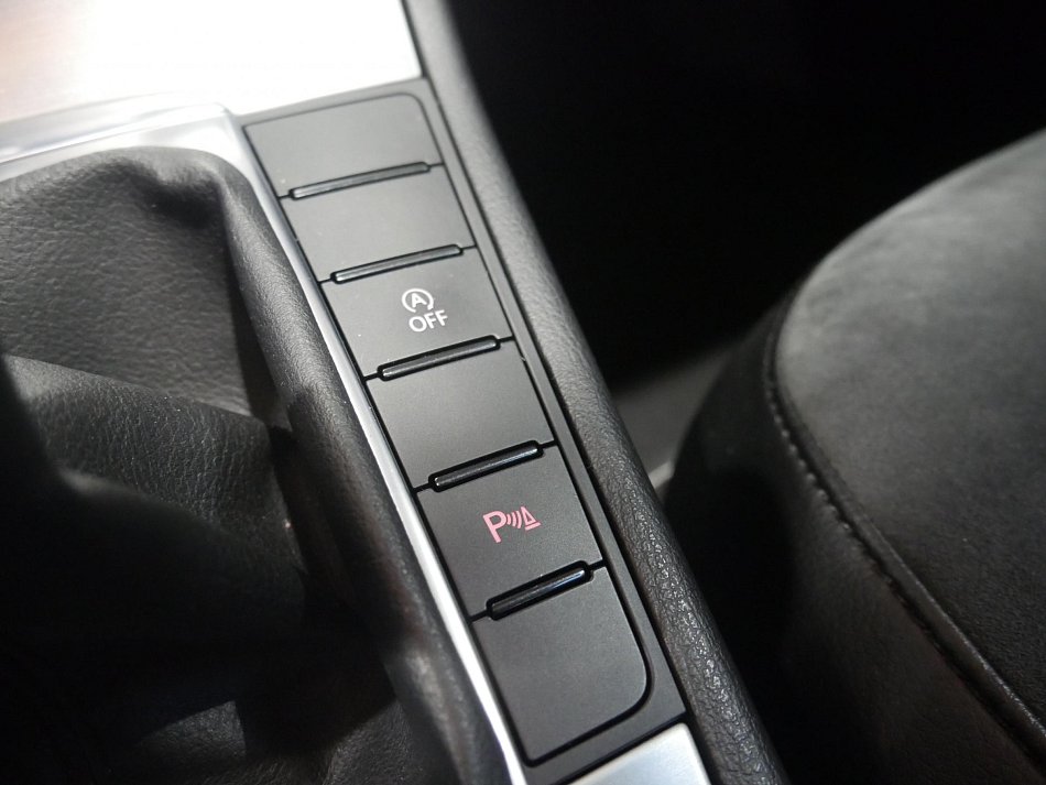 Volkswagen Passat 2.0TDi 