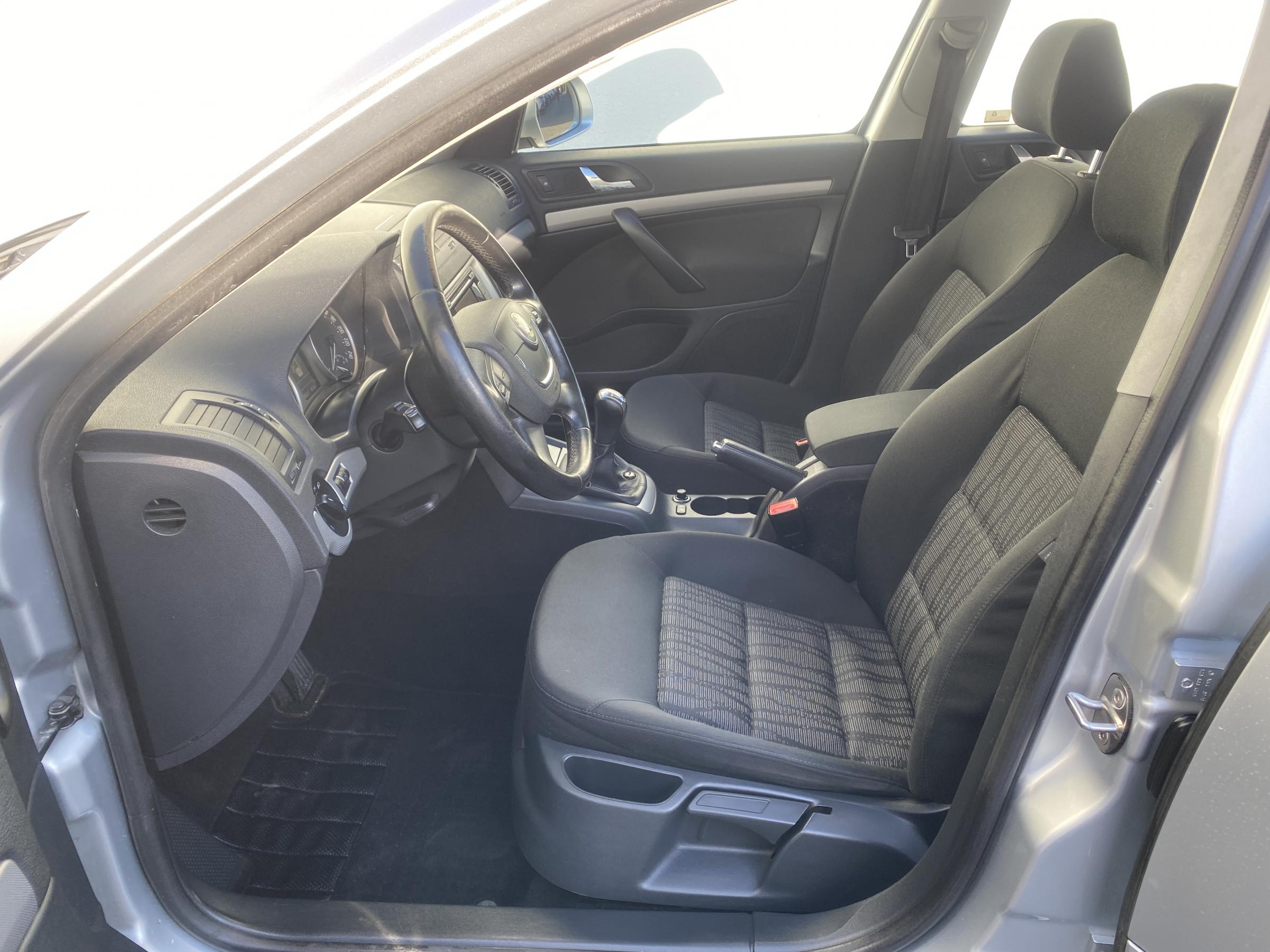 Škoda Octavia, 2010 - pohled č. 9