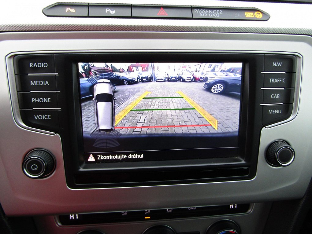 Volkswagen Passat 2.0 TDi 