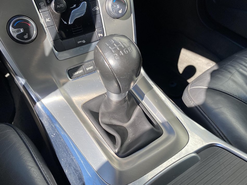 Volvo V70 2.0 D Momentum