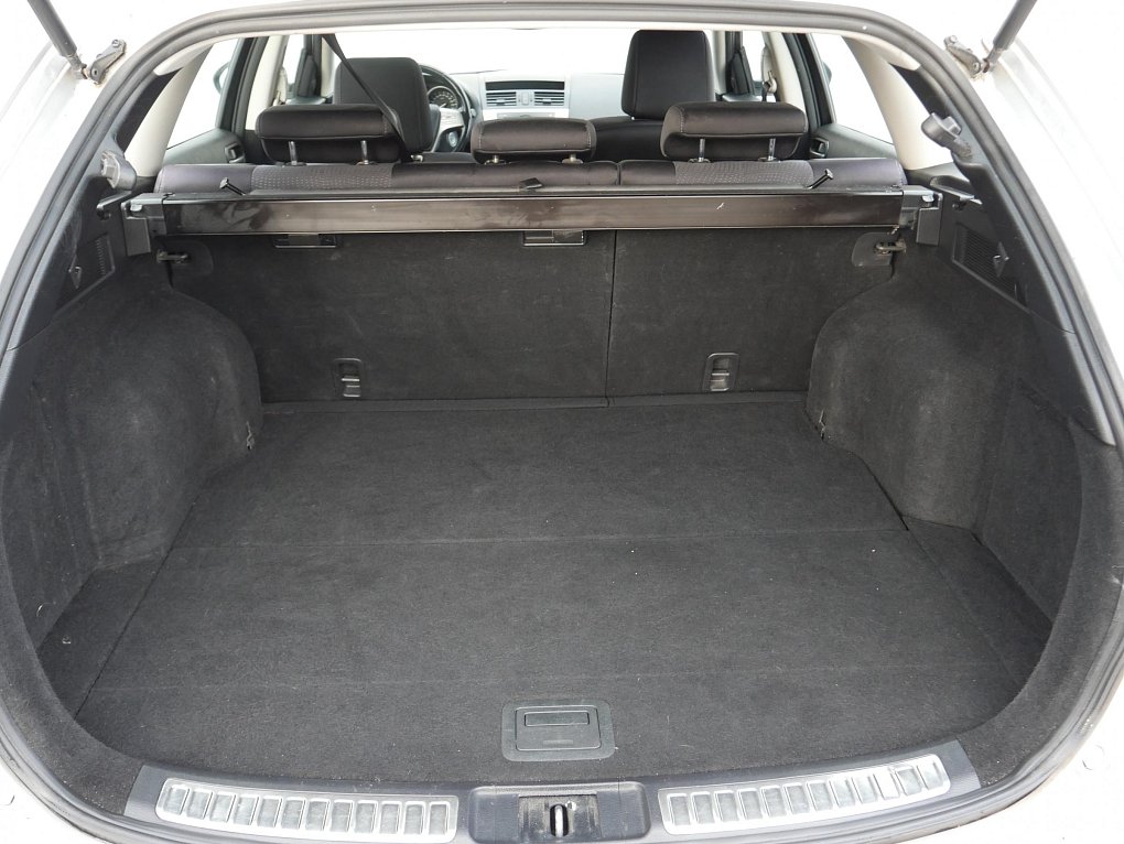 Mazda 6 2.0 i 