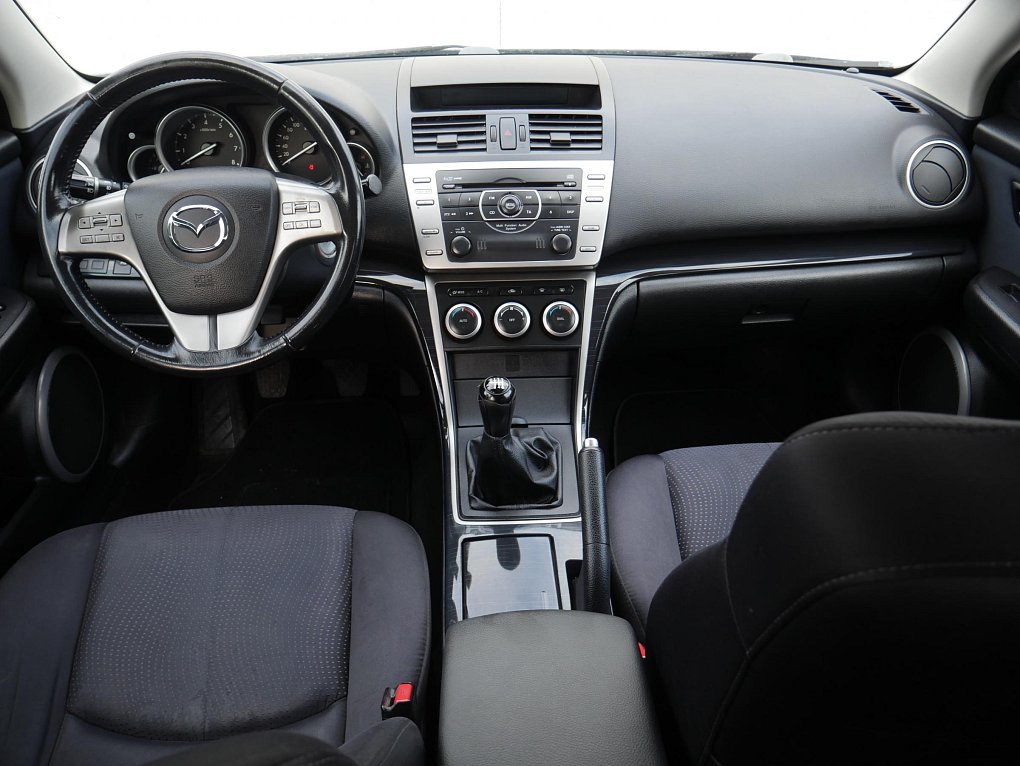 Mazda 6 2.0 i 