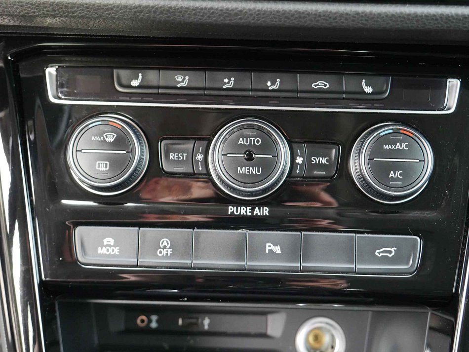 Volkswagen Touran 2.0TDi Highline