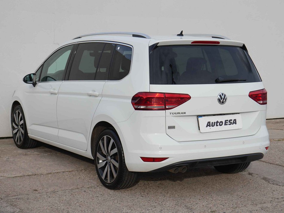 Volkswagen Touran 2.0TDi Highline
