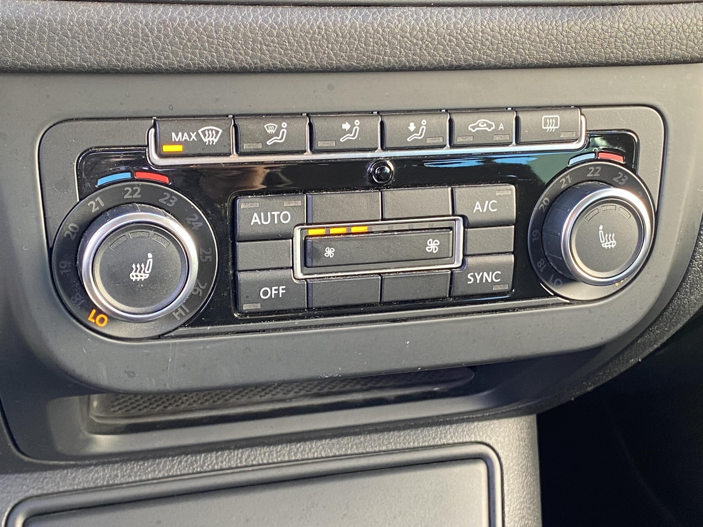 Volkswagen Tiguan, 2013 - pohled č. 16