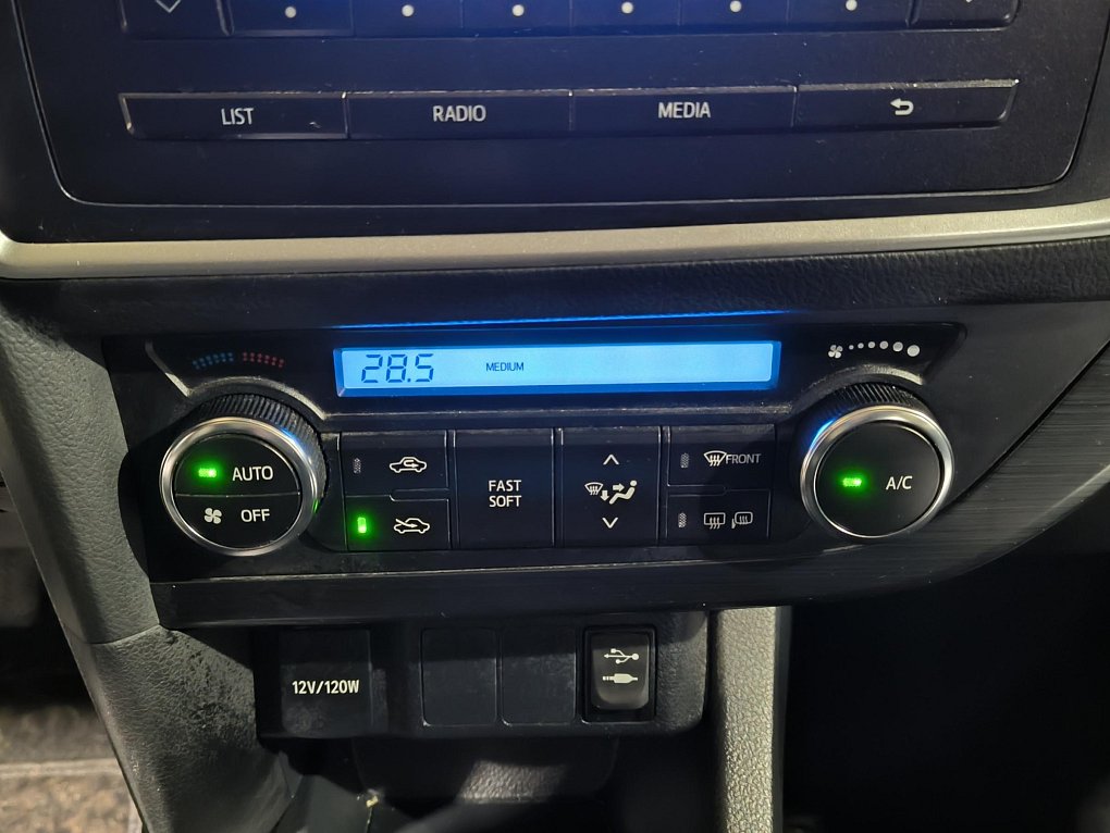 Toyota Auris 1.3 VVT-i Cool