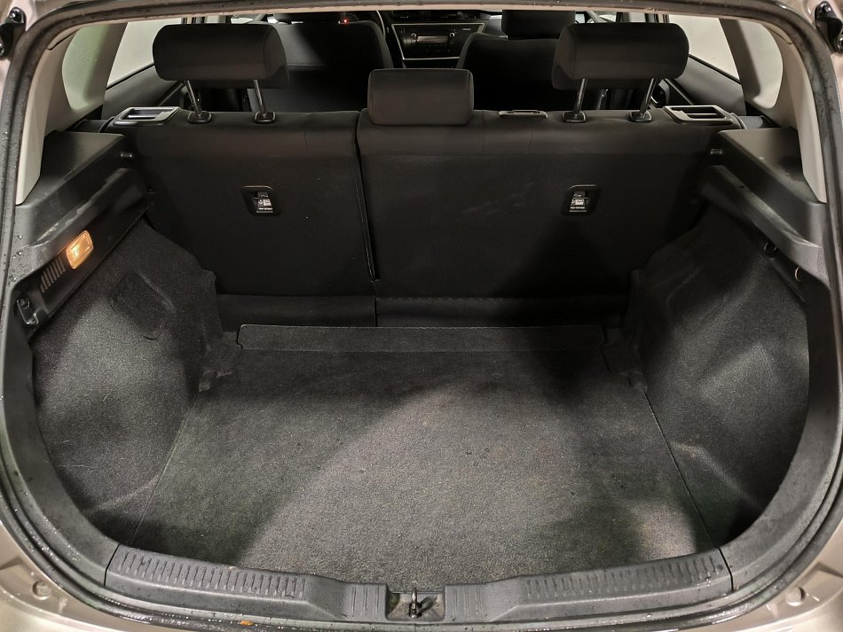 Toyota Auris 1.3 VVT-i Cool