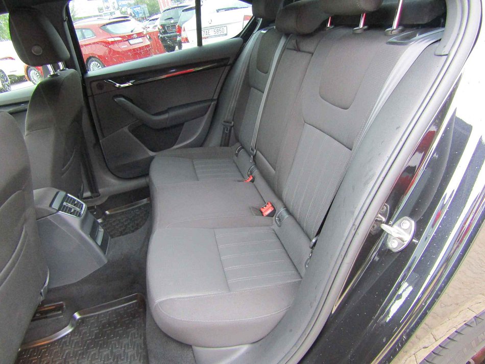 Škoda Octavia III 2.0TDi  4x4