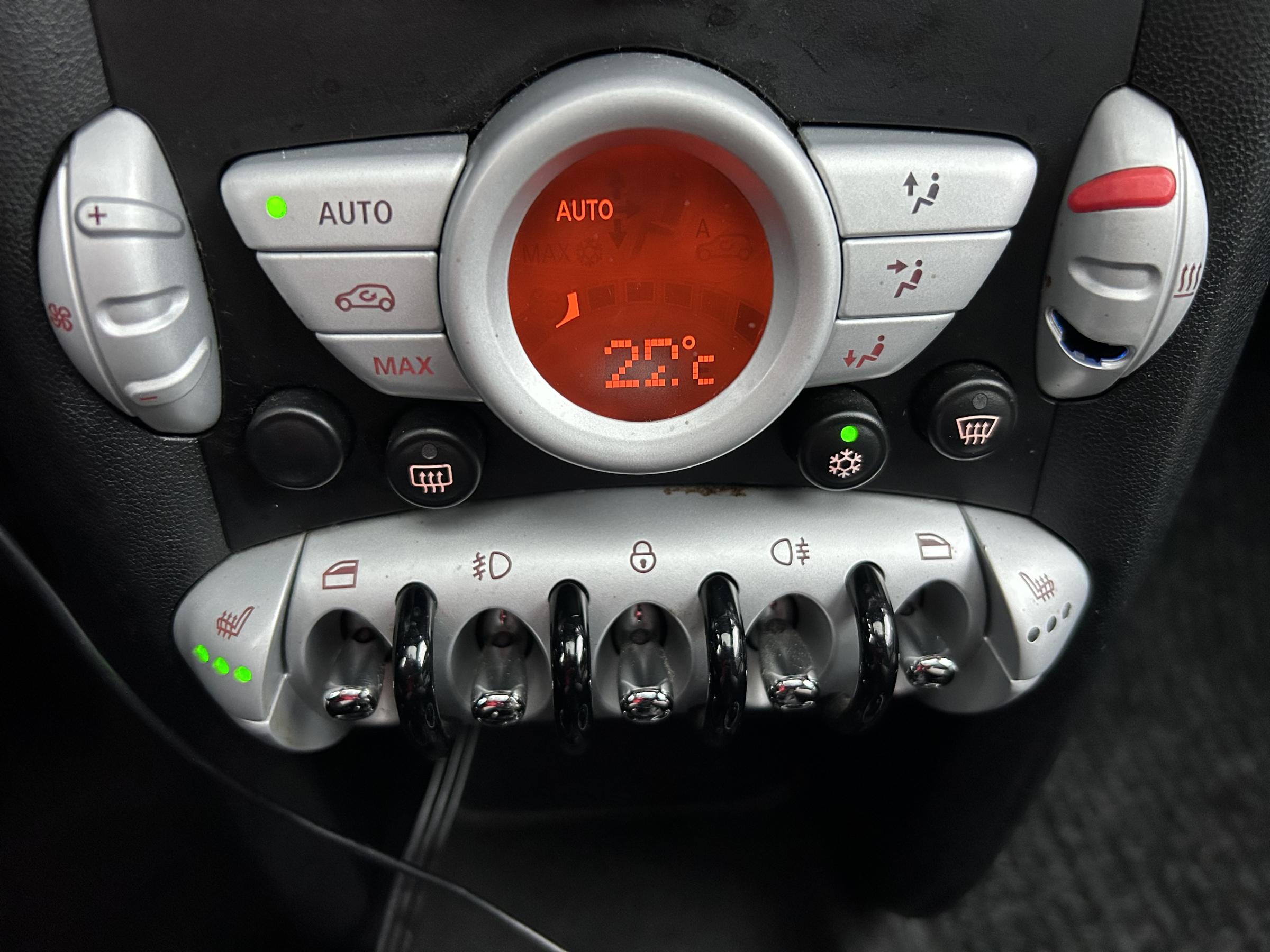 Mini Cooper, 2010 - pohled č. 11