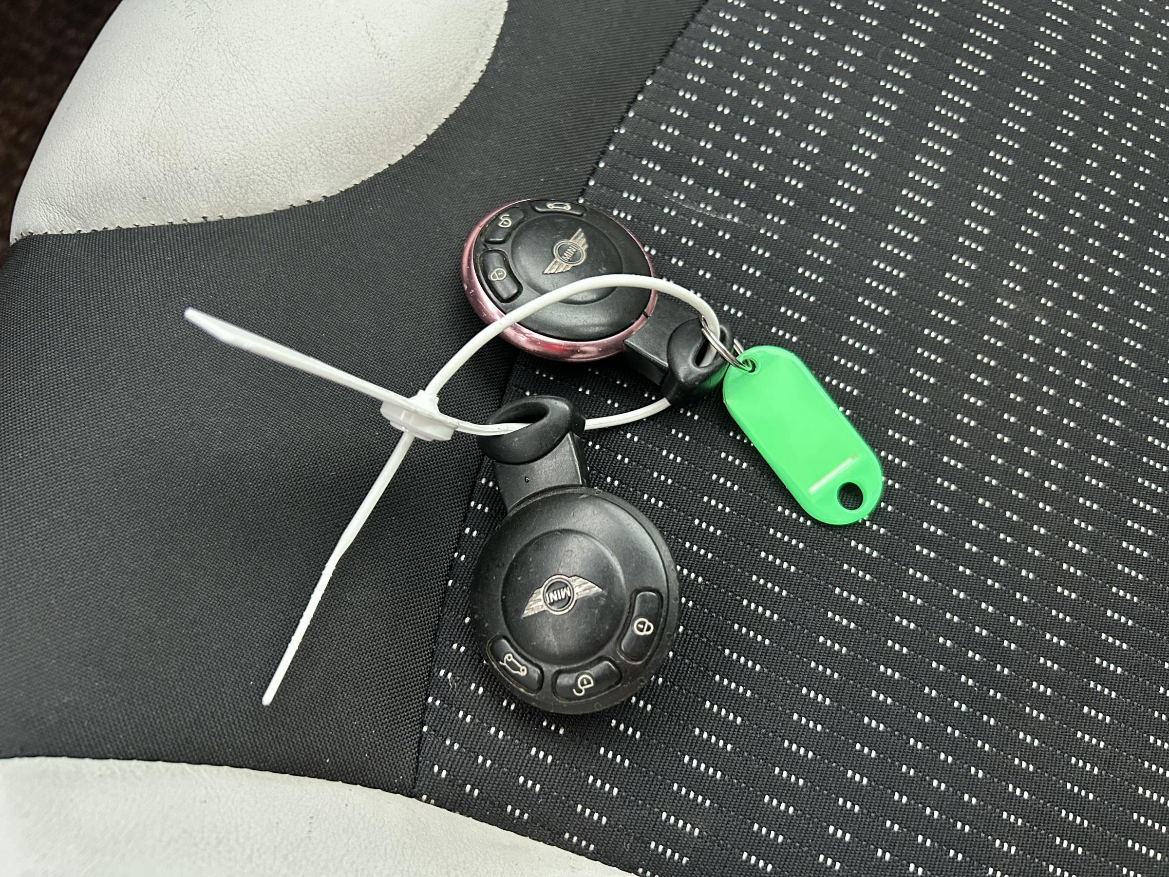 Mini Cooper, 2010 - pohled č. 18