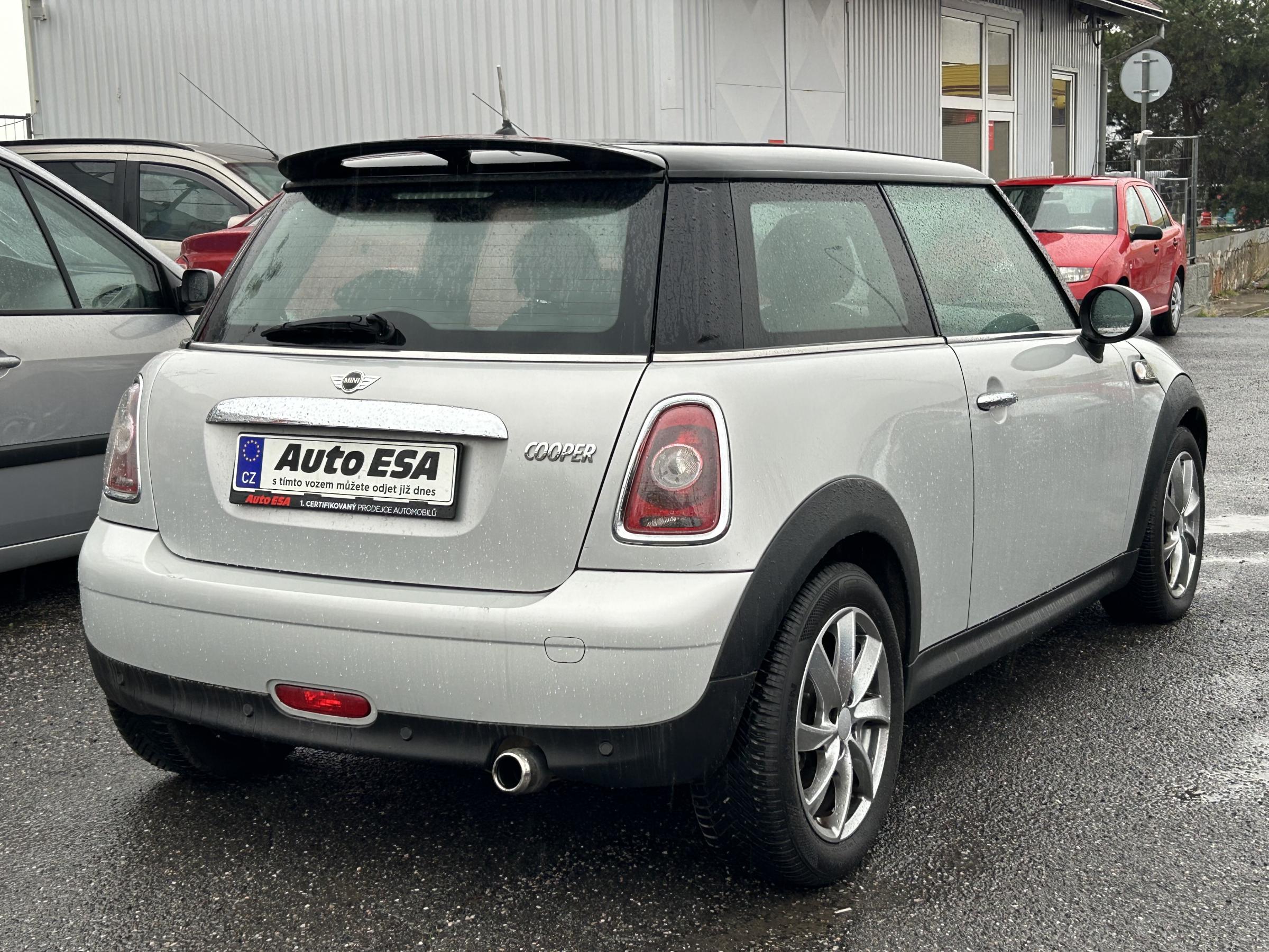 Mini Cooper, 2010 - pohled č. 4