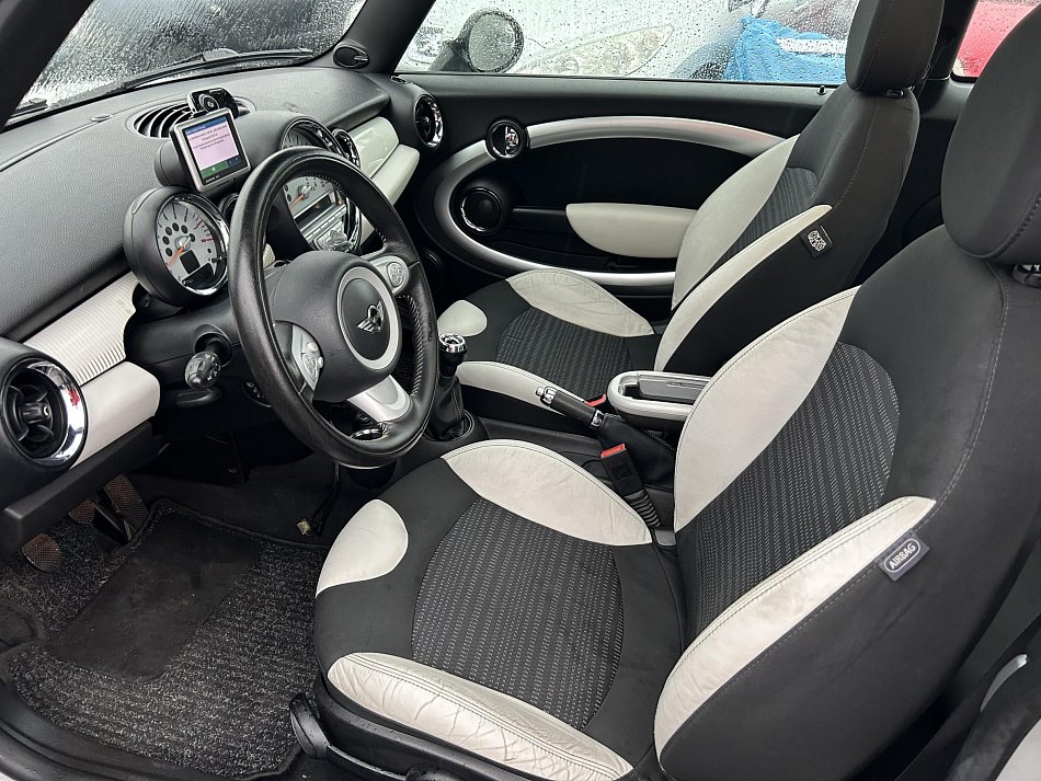 Mini Cooper 1.6i 