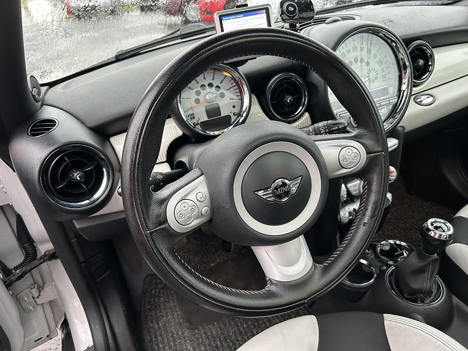 Mini Cooper 1.6i 
