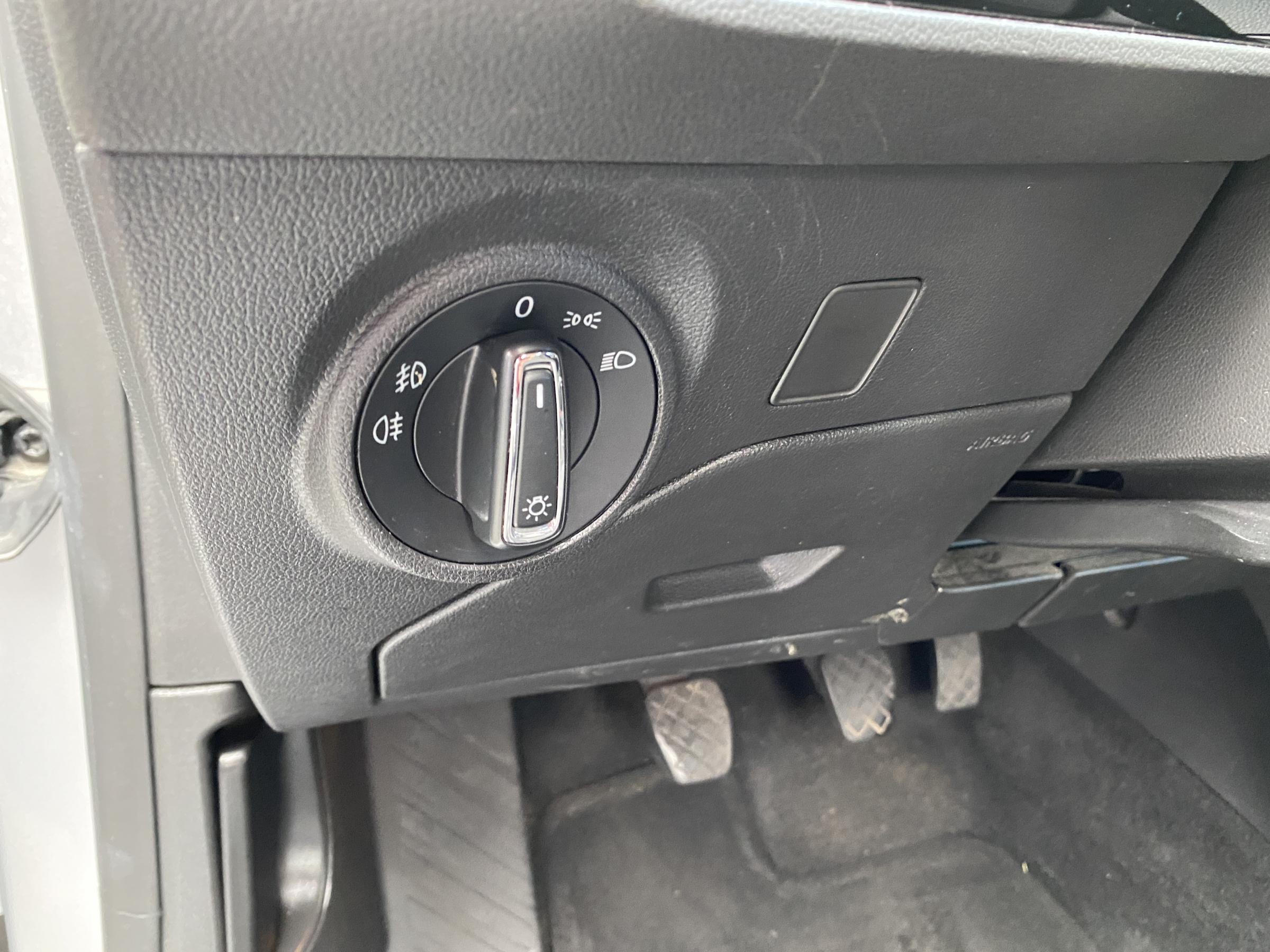 Seat Leon, 2016 - pohled č. 15