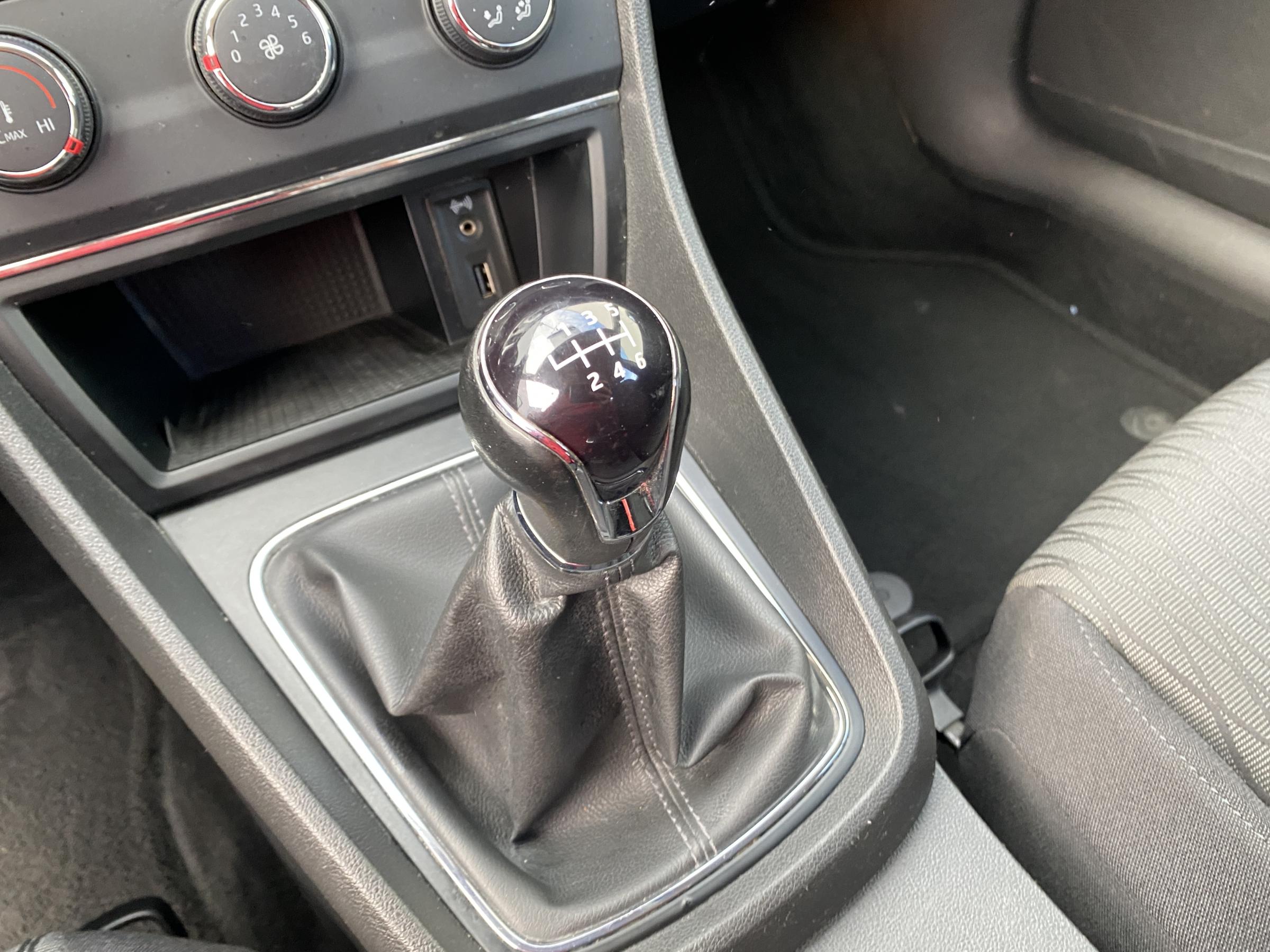 Seat Leon, 2016 - pohled č. 16