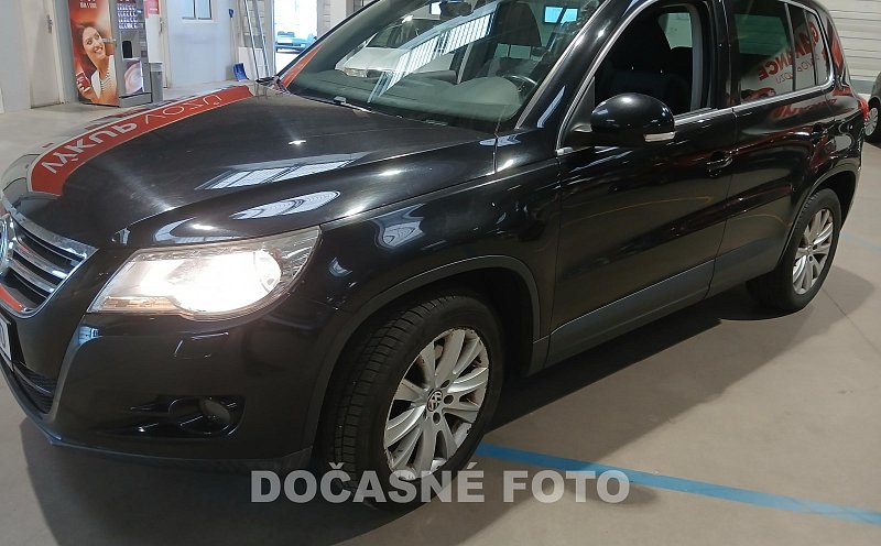 Volkswagen Tiguan 2.0. 