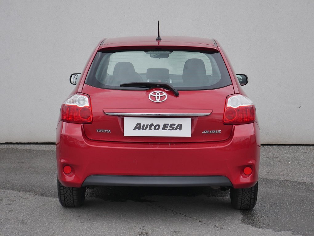 Toyota Auris 1.3VVT-i 