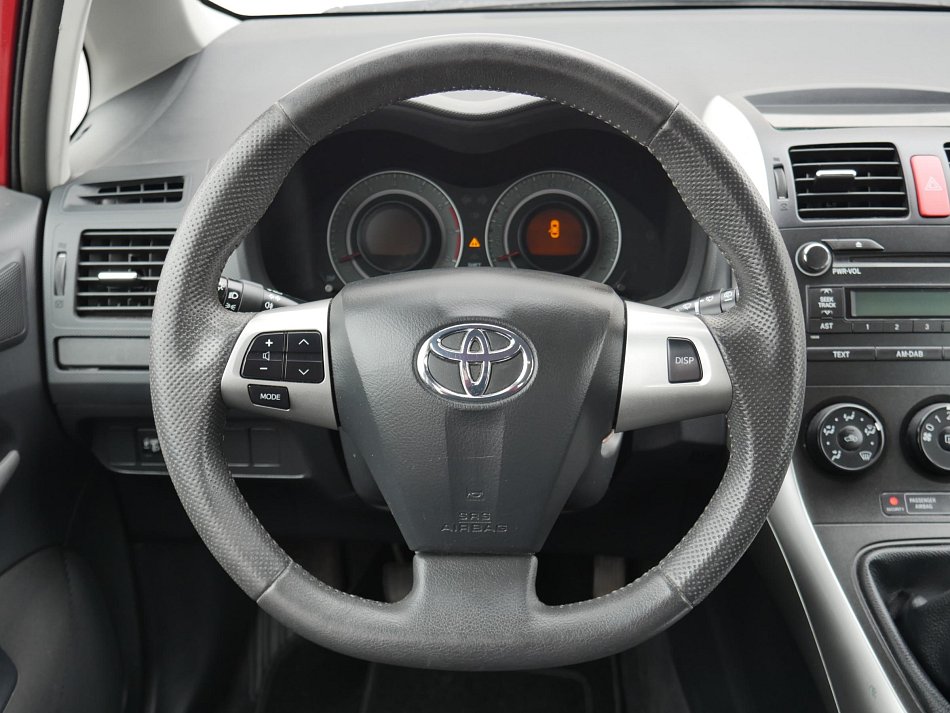 Toyota Auris 1.3VVT-i 