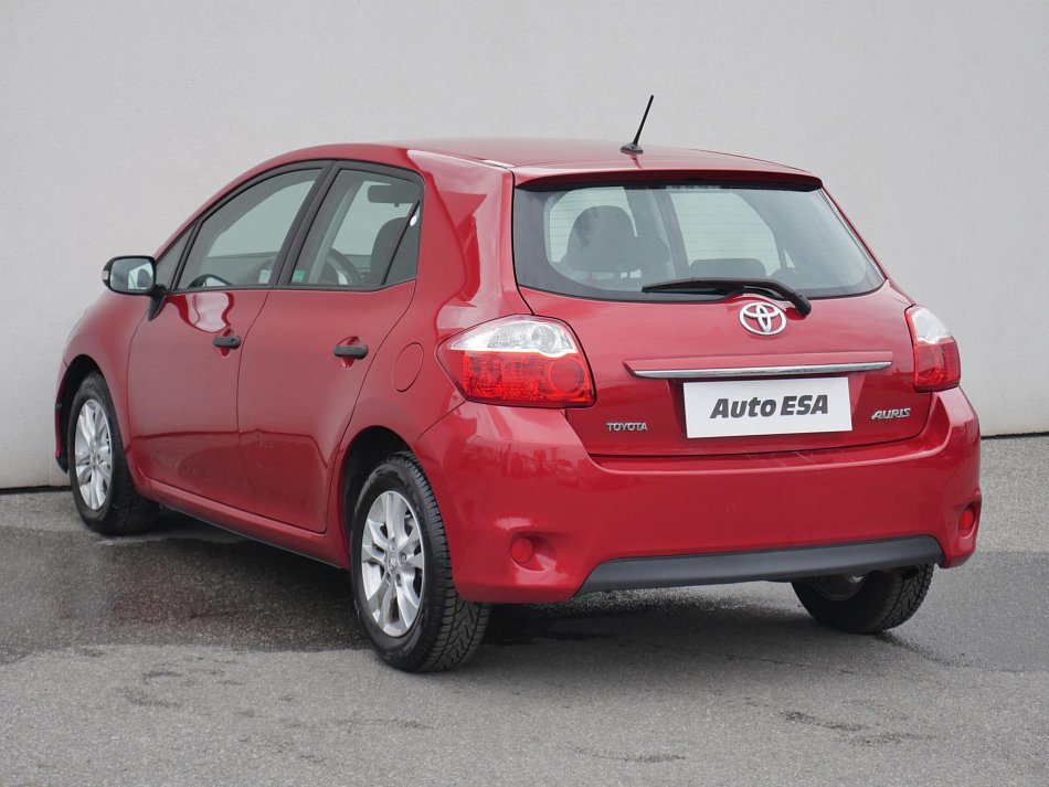 Toyota Auris 1.3VVT-i 