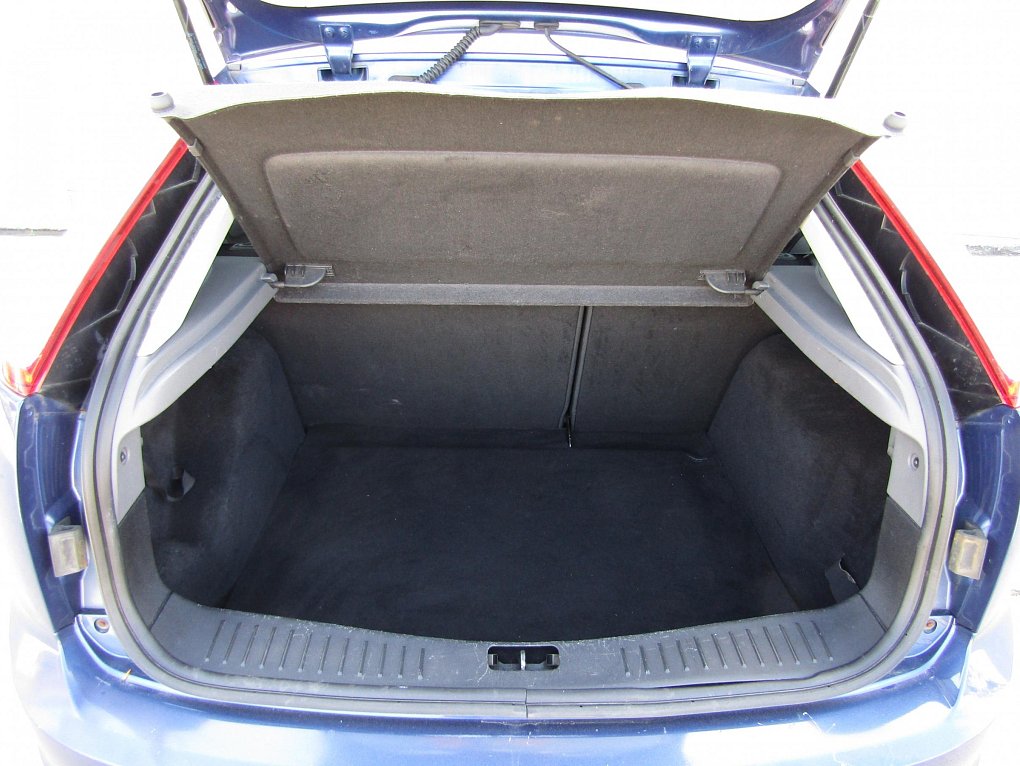 Ford Focus 1.6i 