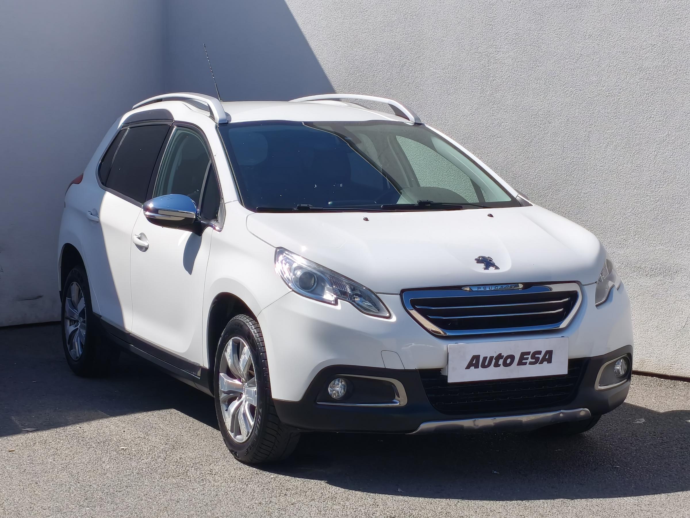 Peugeot 2008, 2015 - celkový pohled