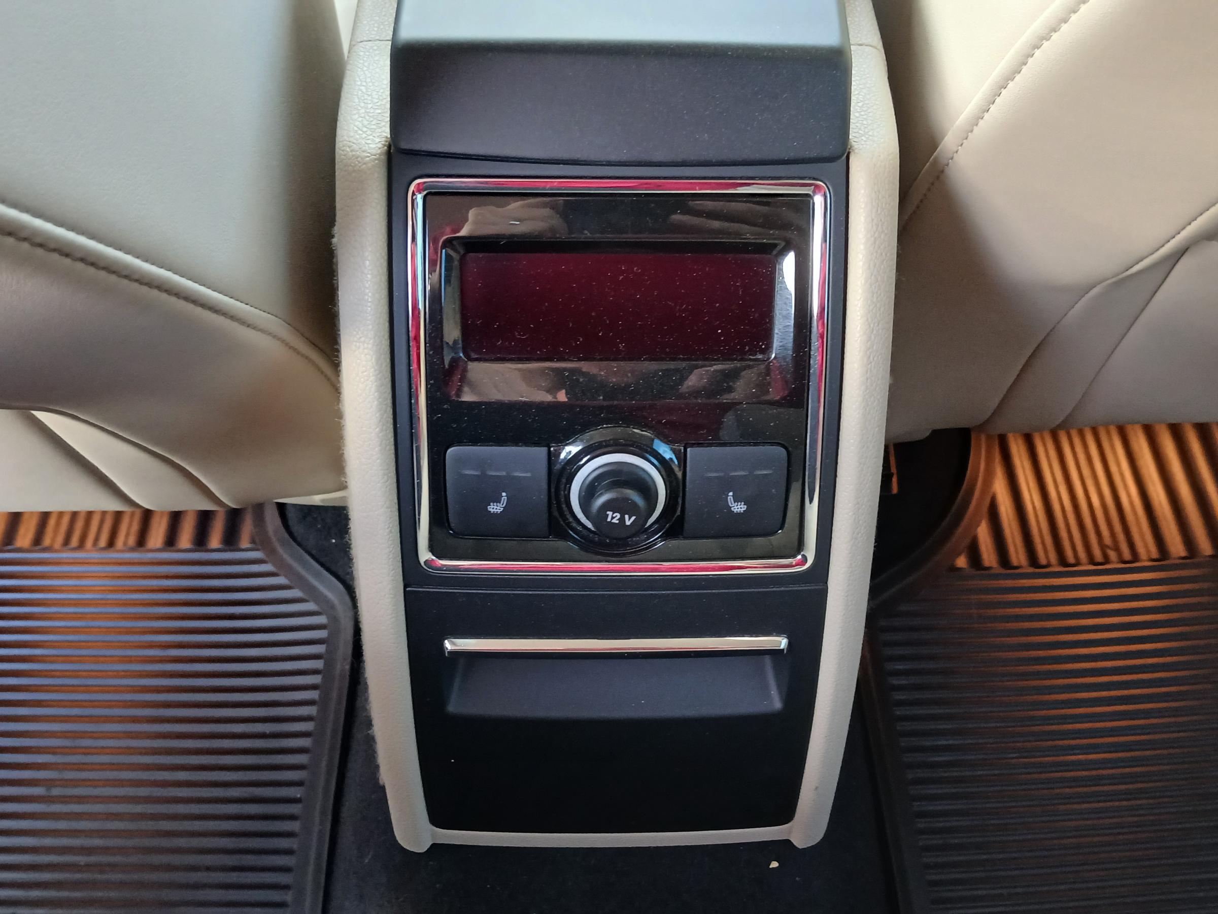 Škoda Superb II, 2014 - pohled č. 10