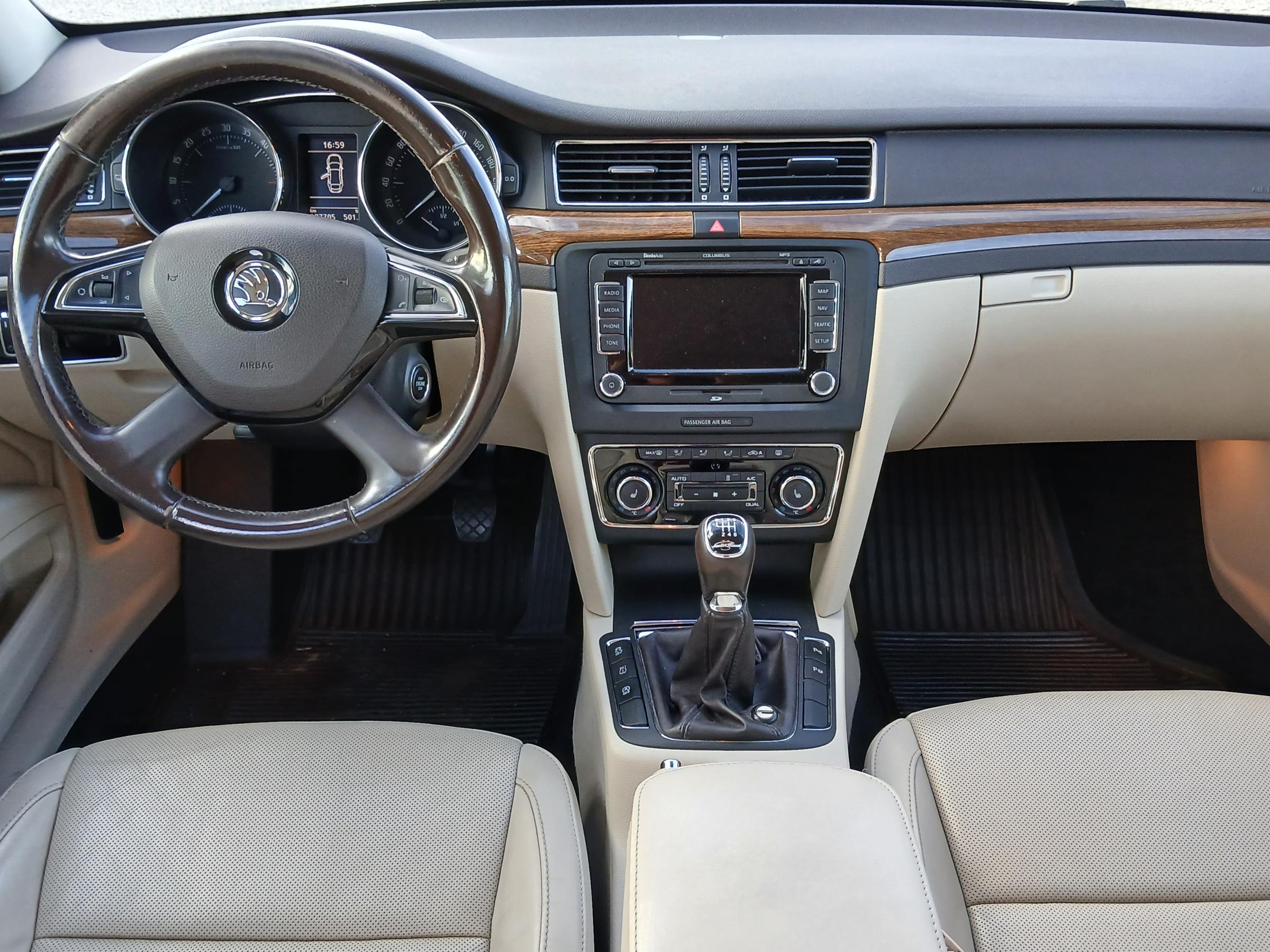 Škoda Superb II, 2014 - pohled č. 9