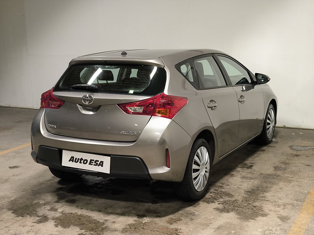 Toyota Auris 1.3 VVT-i Cool