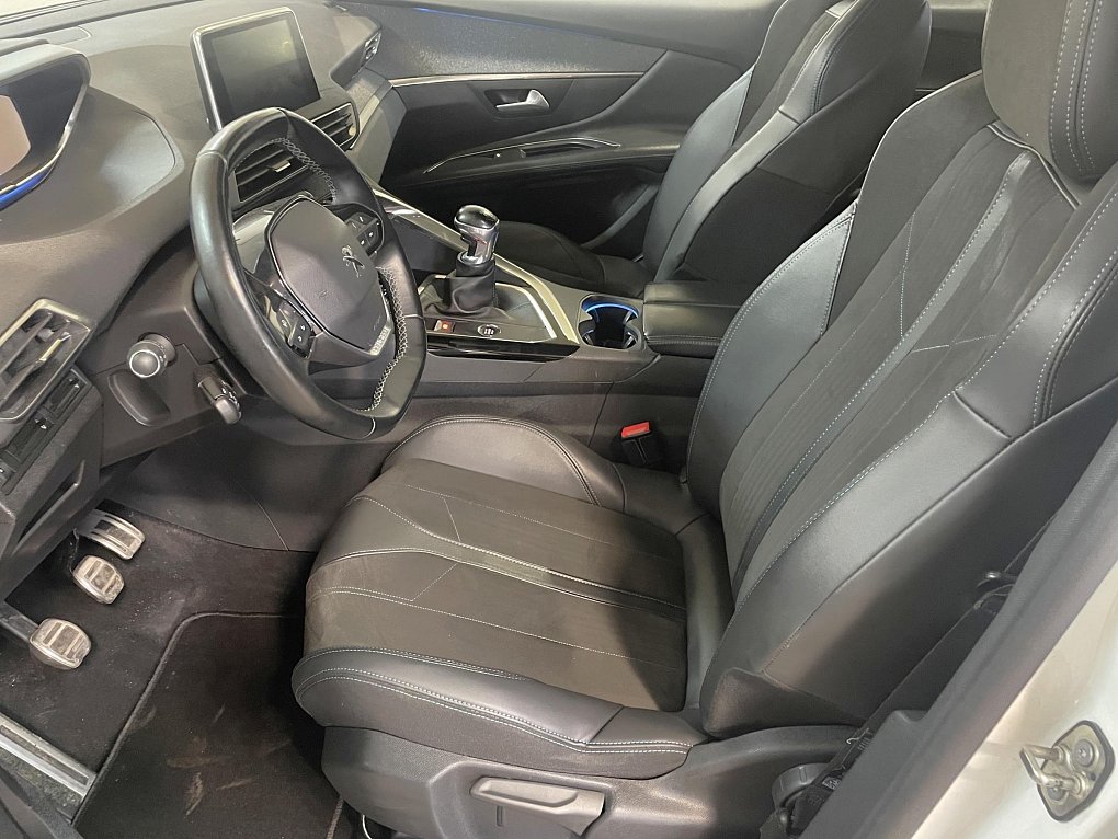 Peugeot 3008 1.2 PT Crossway