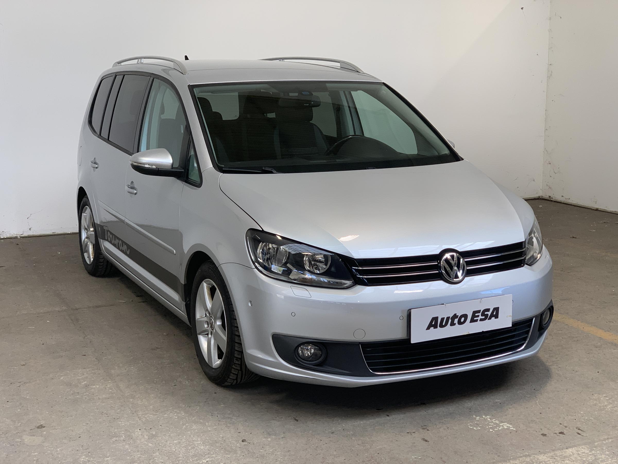 Volkswagen Touran, 2013 - celkový pohled