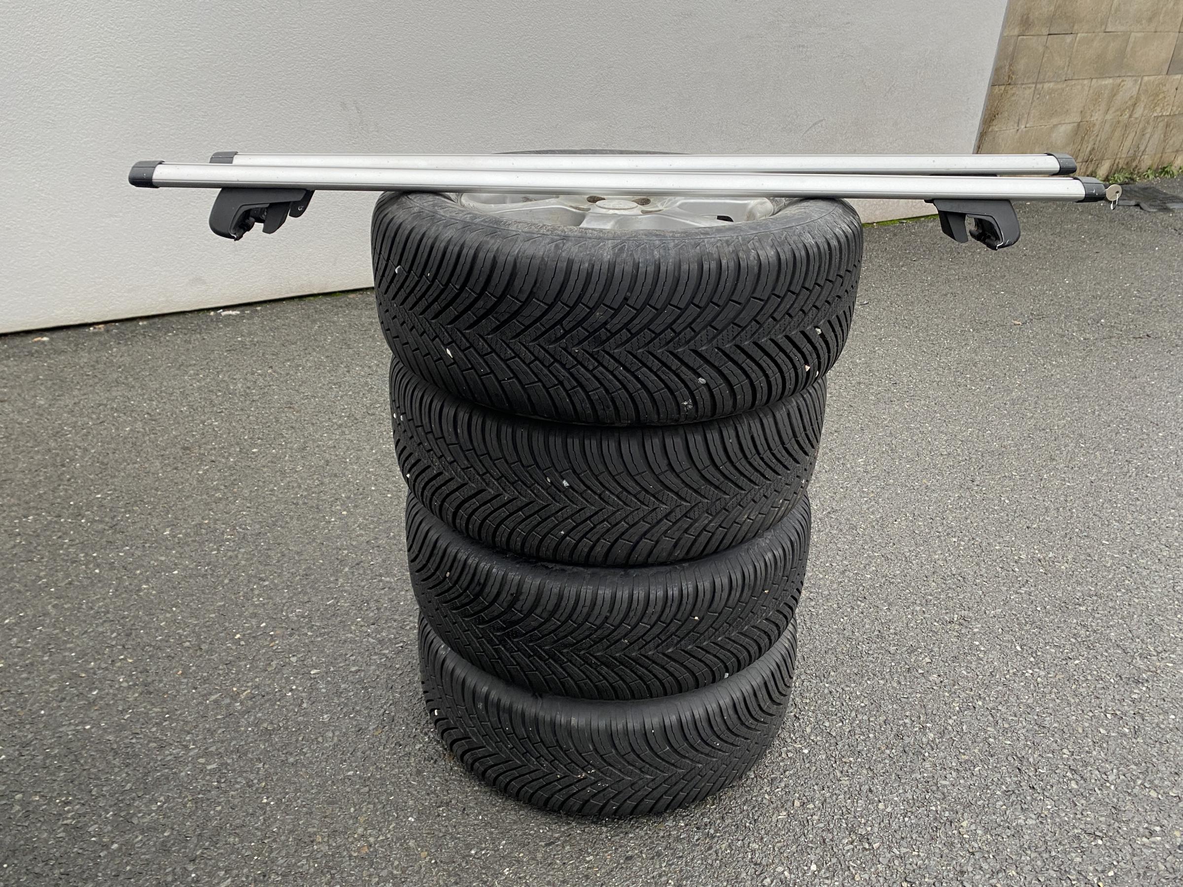 Ford Kuga, 2012 - pohled č. 18