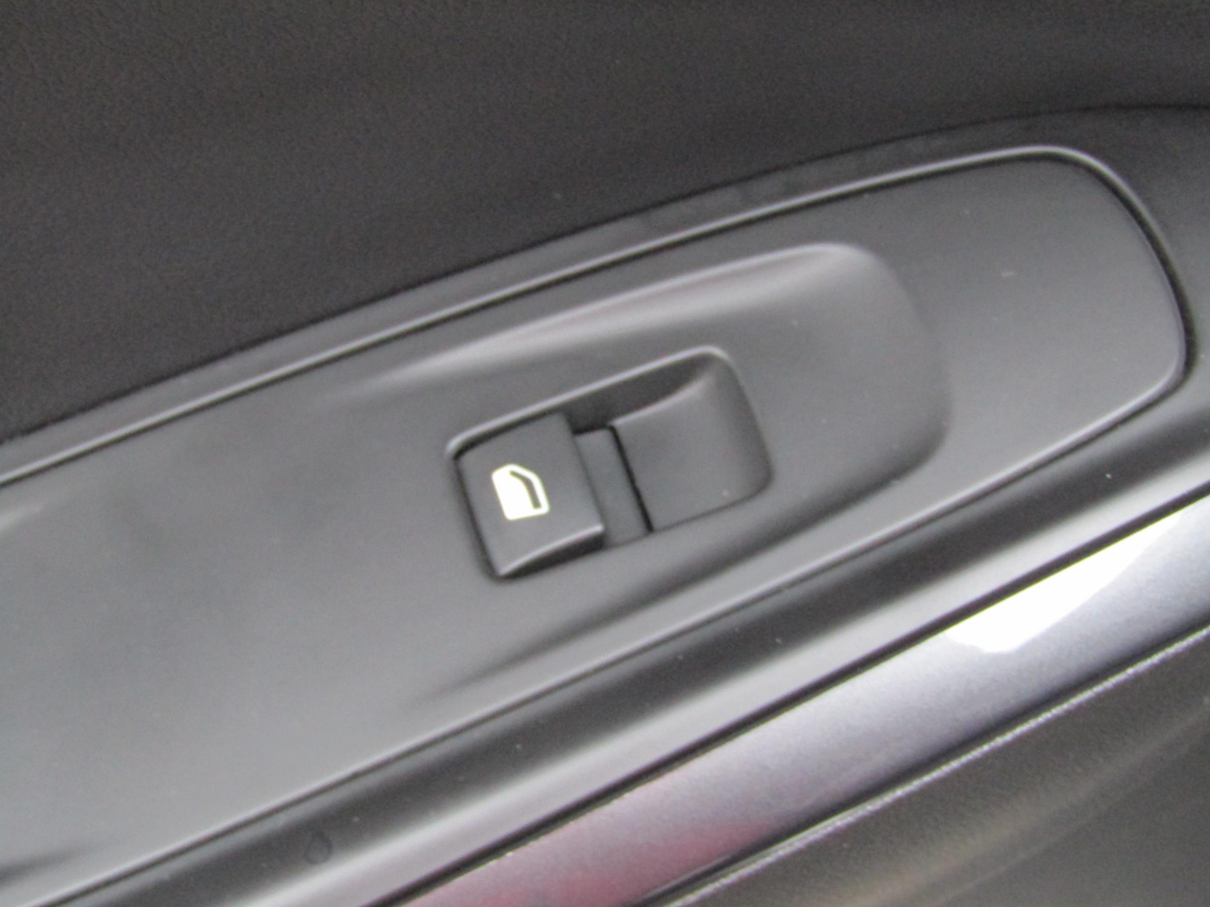 Vauxhall Grandland X, 2019 - pohled č. 12