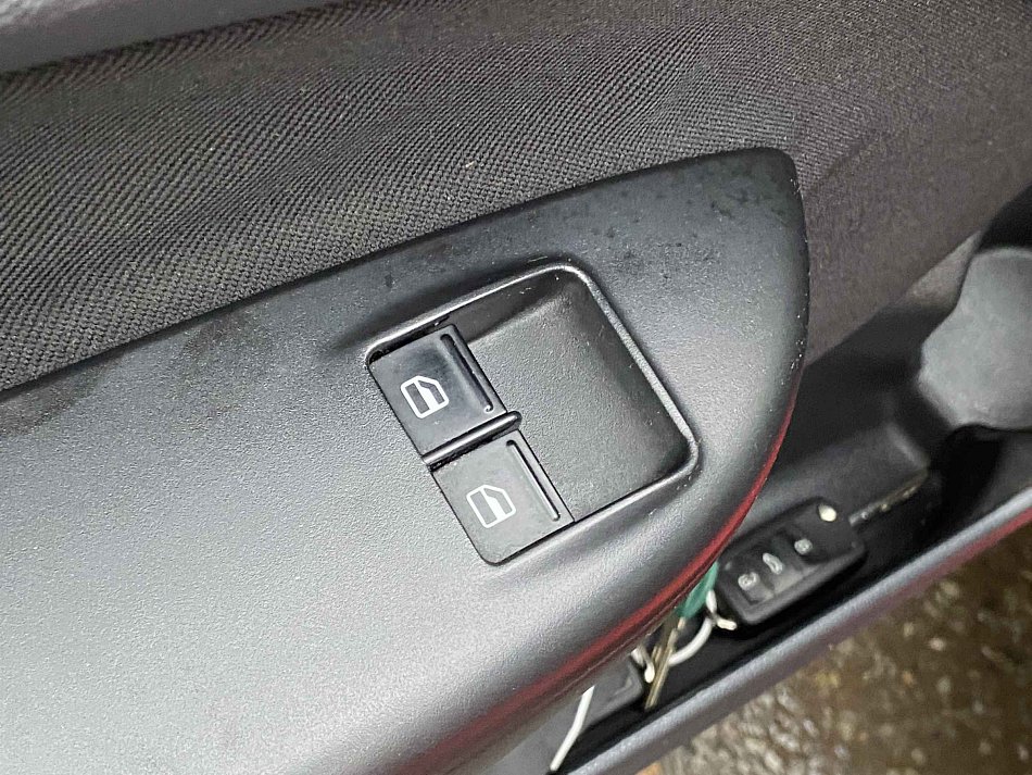 Škoda Octavia II 1.6 MPi Tour