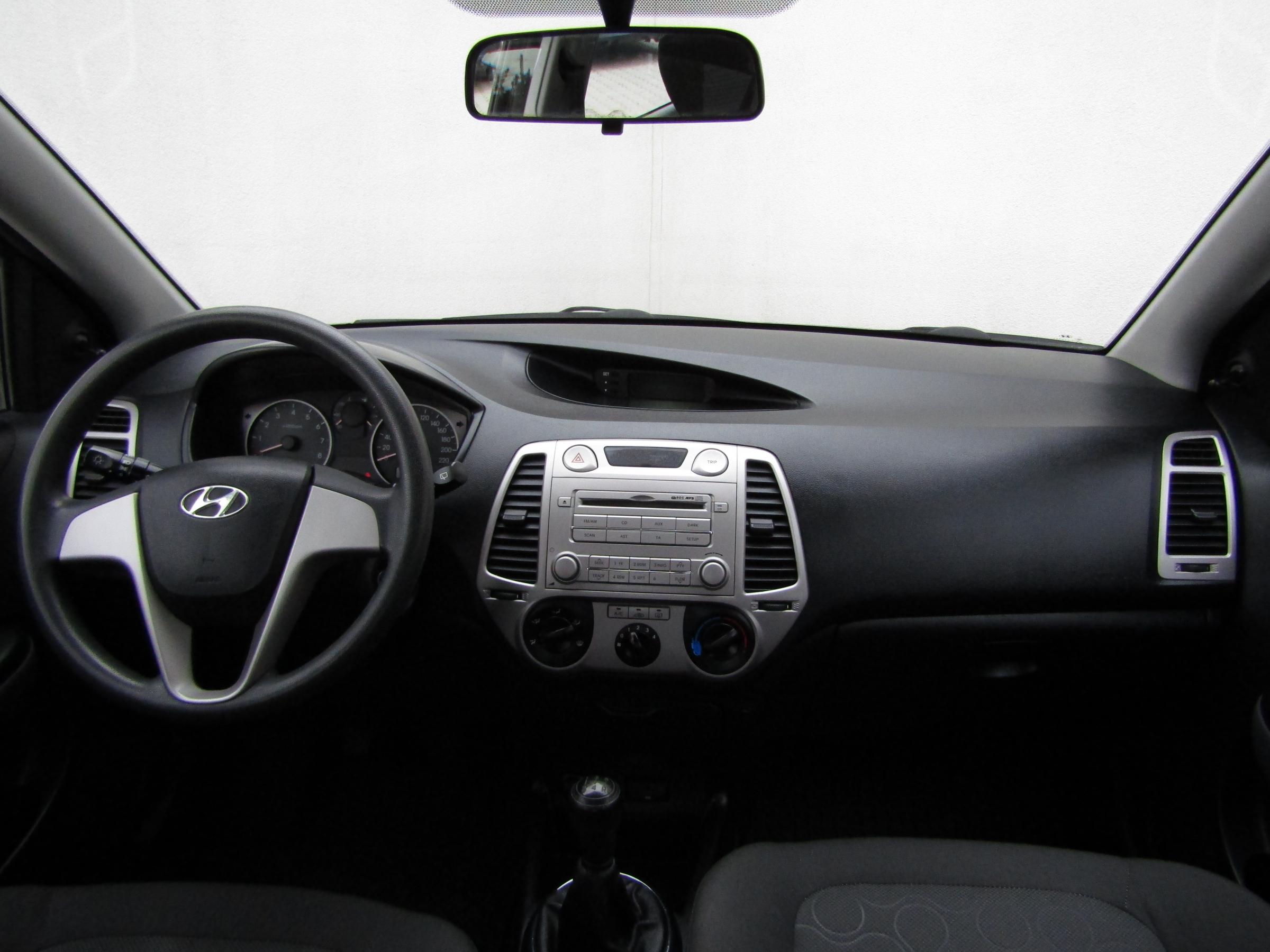 Hyundai i20, 2010 - pohled č. 9