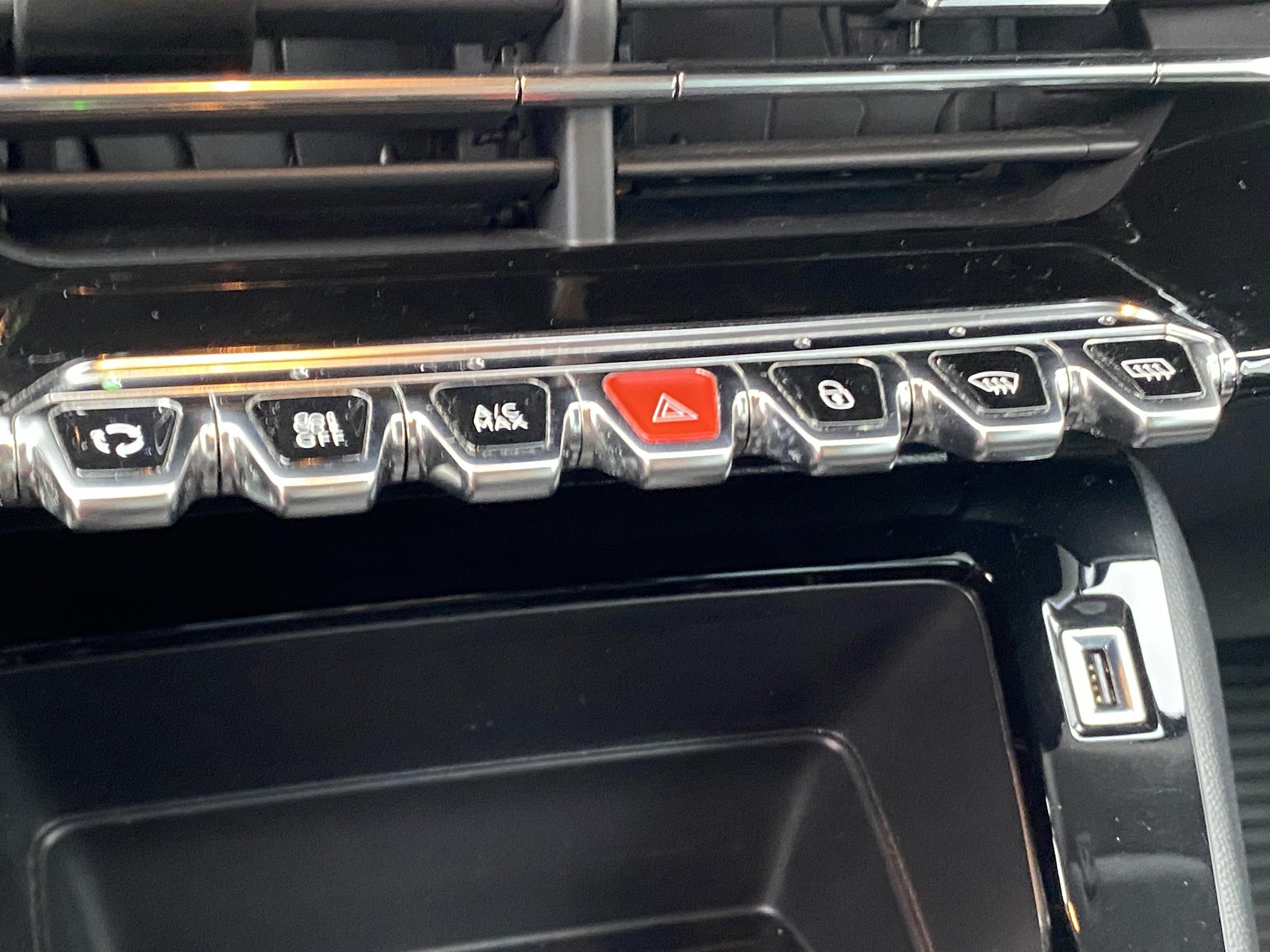 Peugeot 2008, 2020 - pohled č. 14