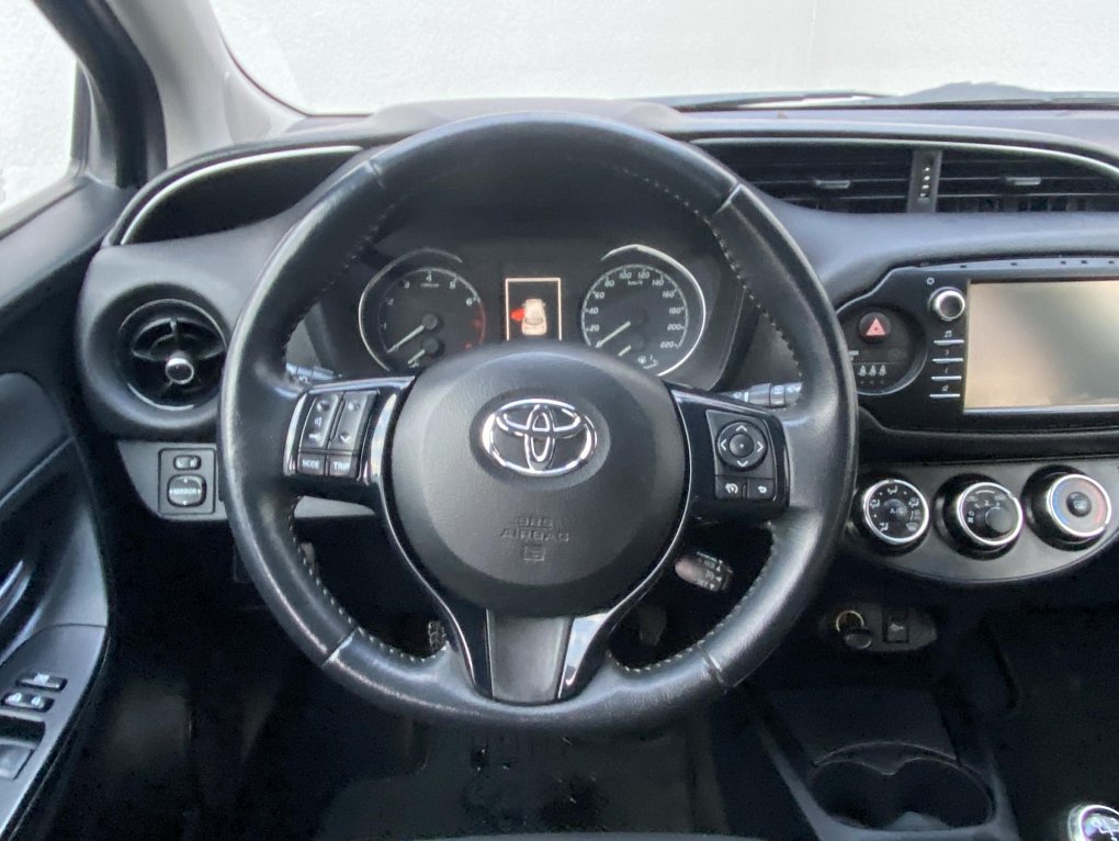 Toyota Yaris 1.5i 