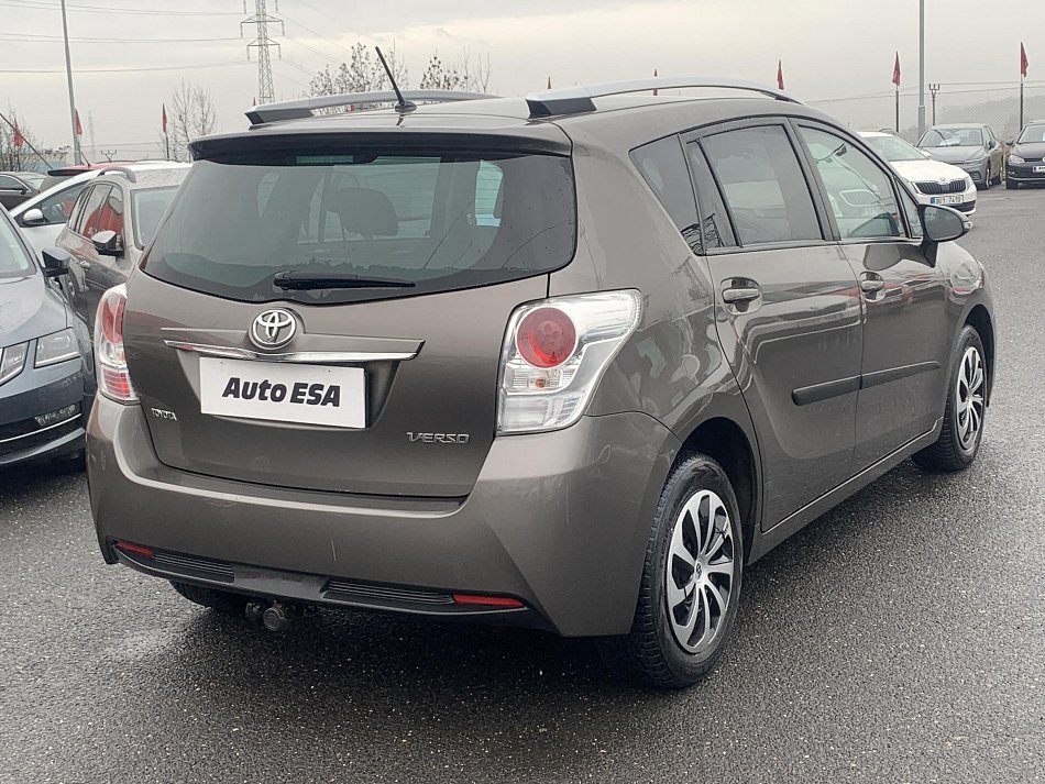 Toyota Verso 1.8 i 